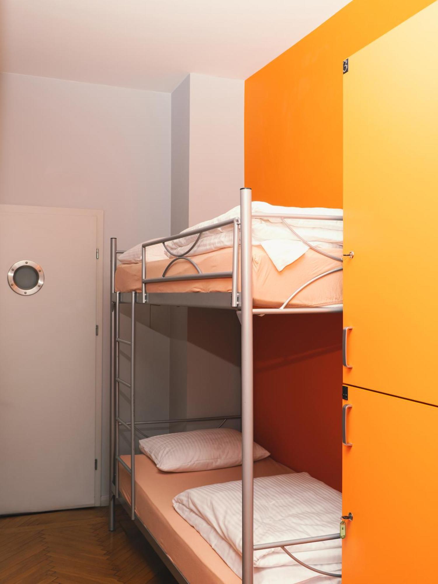 Lazemaze Hostel Krakow Bagian luar foto