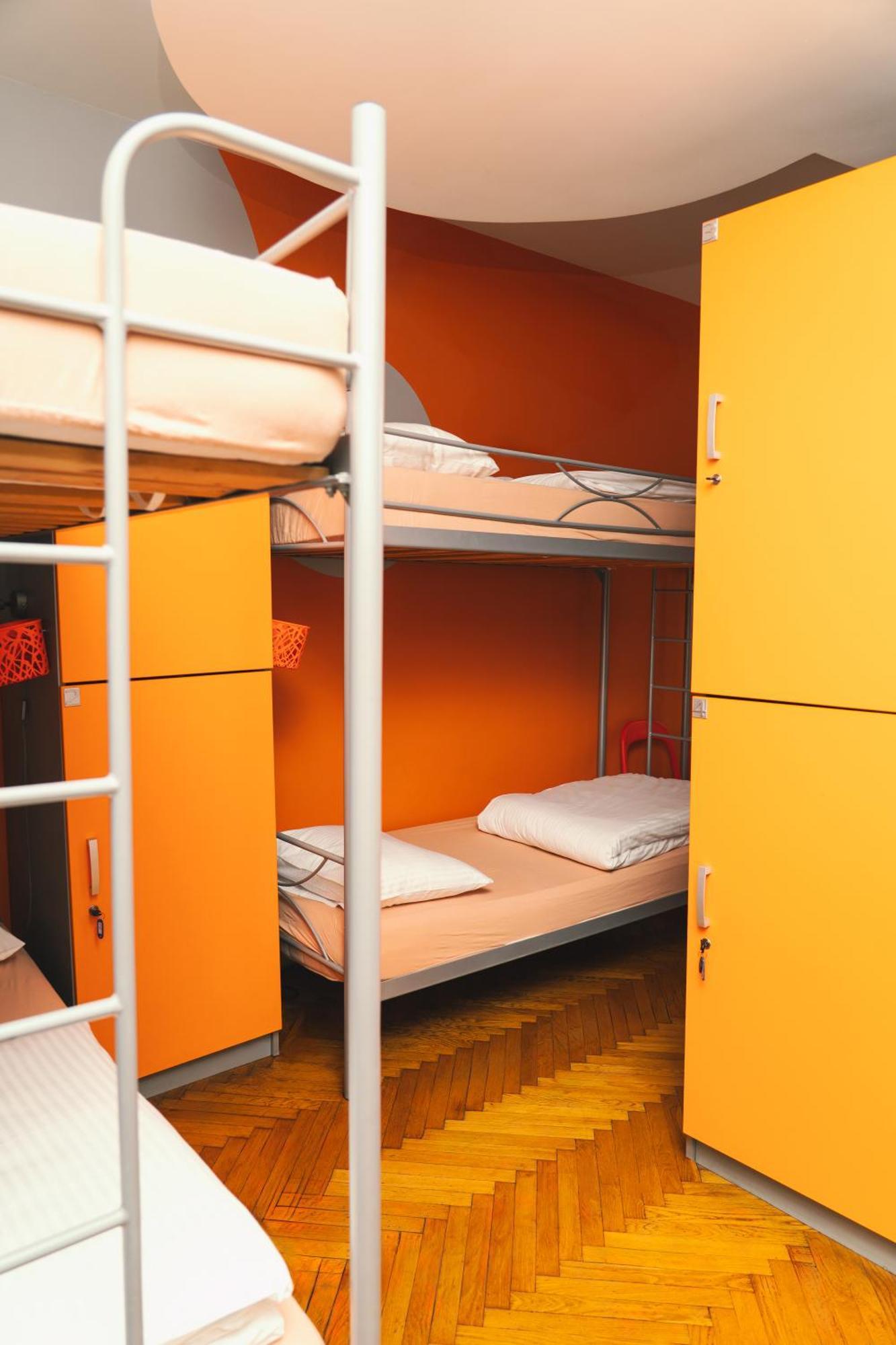 Lazemaze Hostel Krakow Bagian luar foto